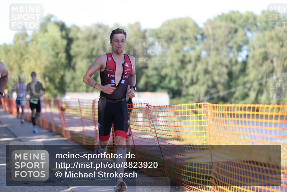 07.09.2025 - 19. Norderstedt Triathlon Michael Strokosch http://msf.ph/oto/8823920 07.09.2025 16:12:03 Laufen 492, 498, 506, 522, 1593 meine-sportfotos.de
