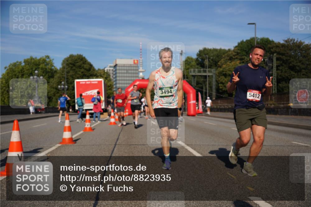 07.09.2025 - BARMER Alsterlauf Yannick Fuchs http://msf.ph/oto/8823935 07.09.2025 09:48:15 Laufen 3494, 5412 meine-sportfotos.de