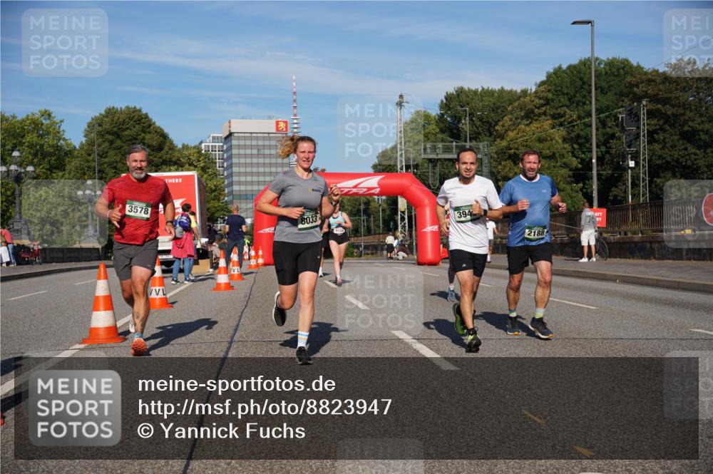 07.09.2025 - BARMER Alsterlauf Yannick Fuchs http://msf.ph/oto/8823947 07.09.2025 09:48:17 Laufen 3578, 8033, 394, 2188 meine-sportfotos.de