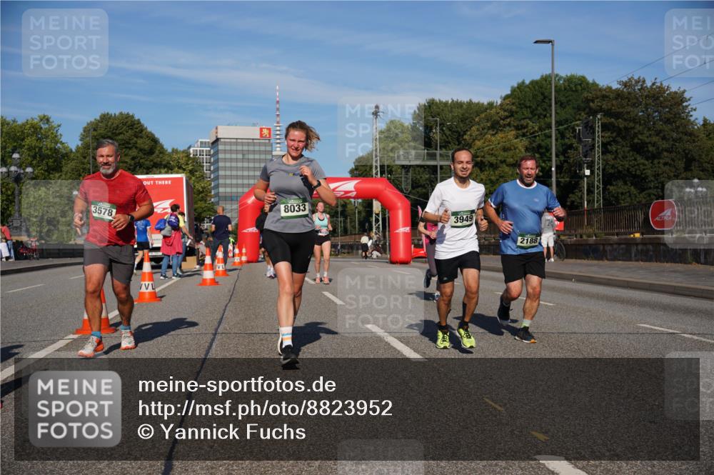 07.09.2025 - BARMER Alsterlauf Yannick Fuchs http://msf.ph/oto/8823952 07.09.2025 09:48:18 Laufen 3578, 8033, 3949, 2188 meine-sportfotos.de
