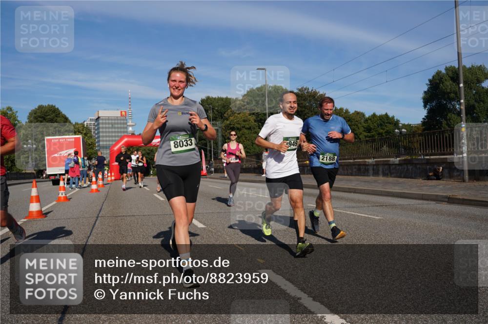 07.09.2025 - BARMER Alsterlauf Yannick Fuchs http://msf.ph/oto/8823959 07.09.2025 09:48:18 Laufen 8033, 949, 2188 meine-sportfotos.de