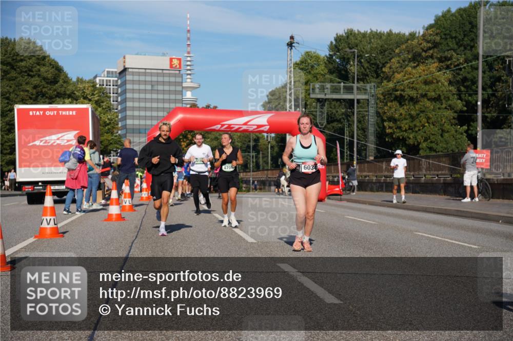 07.09.2025 - BARMER Alsterlauf Yannick Fuchs http://msf.ph/oto/8823969 07.09.2025 09:48:20 Laufen 618, 4705, 6034 meine-sportfotos.de