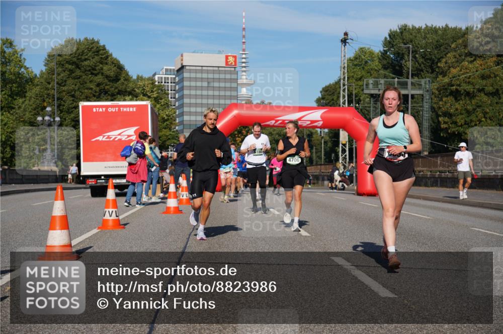 07.09.2025 - BARMER Alsterlauf Yannick Fuchs http://msf.ph/oto/8823986 07.09.2025 09:48:21 Laufen 4706 meine-sportfotos.de