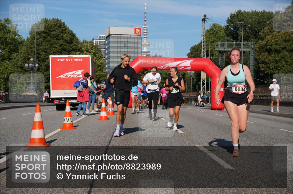 07.09.2025 - BARMER Alsterlauf Yannick Fuchs http://msf.ph/oto/8823989 07.09.2025 09:48:21 Laufen 708, 6034 meine-sportfotos.de