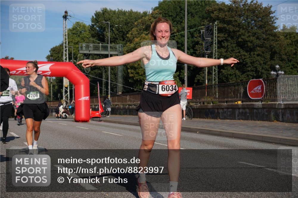 07.09.2025 - BARMER Alsterlauf Yannick Fuchs http://msf.ph/oto/8823997 07.09.2025 09:48:22 Laufen 186, 4706, 1, 6034 meine-sportfotos.de