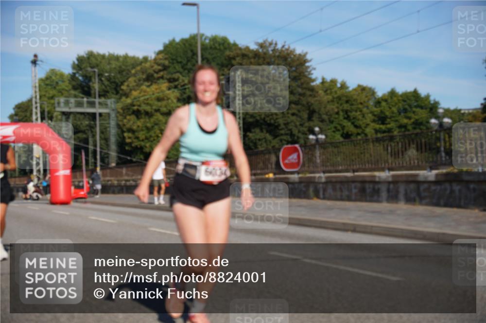 07.09.2025 - BARMER Alsterlauf Yannick Fuchs http://msf.ph/oto/8824001 07.09.2025 09:48:22 Laufen 6030 meine-sportfotos.de