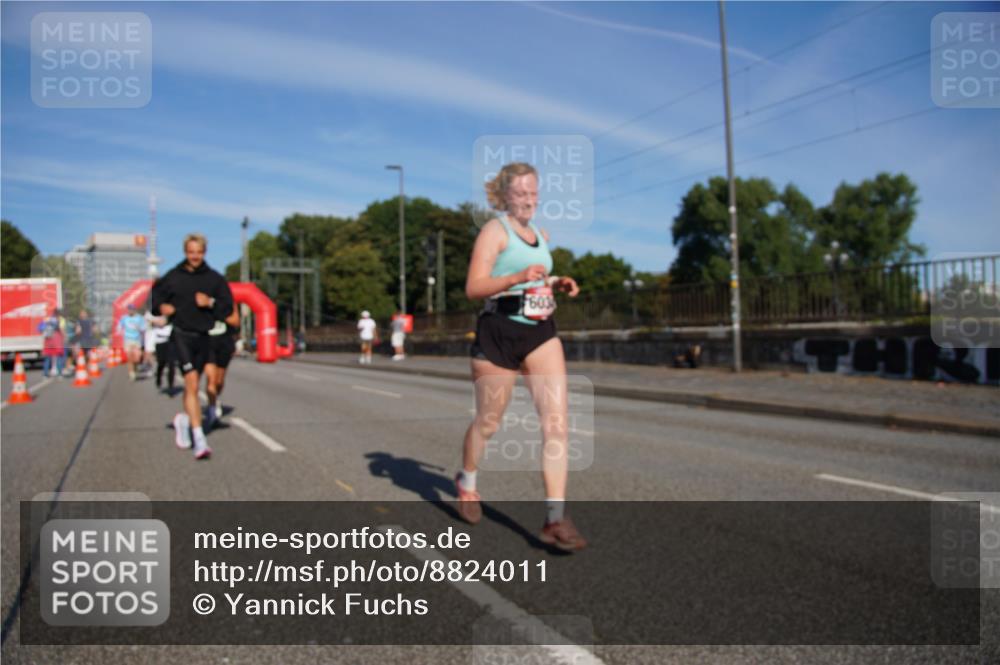 07.09.2025 - BARMER Alsterlauf Yannick Fuchs http://msf.ph/oto/8824011 07.09.2025 09:48:23 Laufen 603 meine-sportfotos.de