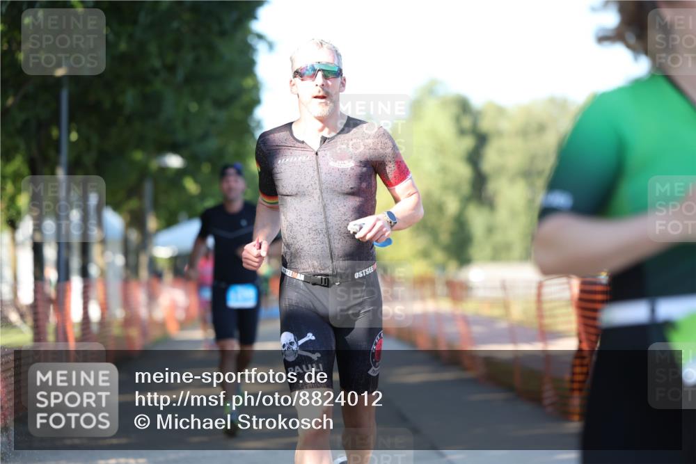 07.09.2025 - 19. Norderstedt Triathlon Michael Strokosch http://msf.ph/oto/8824012 07.09.2025 16:12:40 Laufen 466, 483, 1415, 1495 meine-sportfotos.de