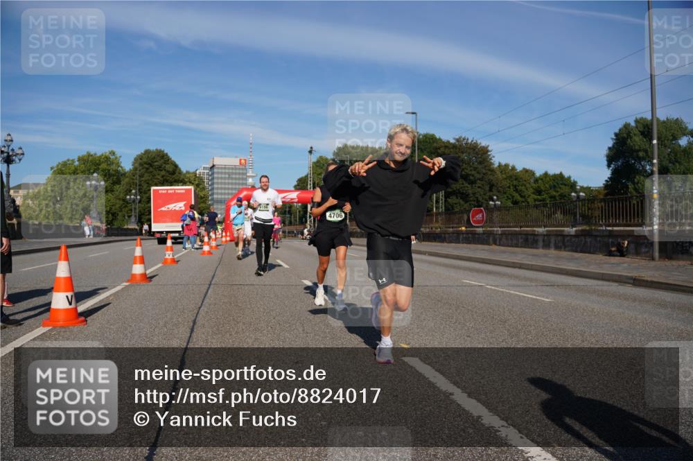 07.09.2025 - BARMER Alsterlauf Yannick Fuchs http://msf.ph/oto/8824017 07.09.2025 09:48:24 Laufen 6186, 4706, 1 meine-sportfotos.de