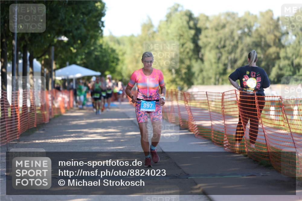 07.09.2025 - 19. Norderstedt Triathlon Michael Strokosch http://msf.ph/oto/8824023 07.09.2025 16:12:48 Laufen 541, 897 meine-sportfotos.de