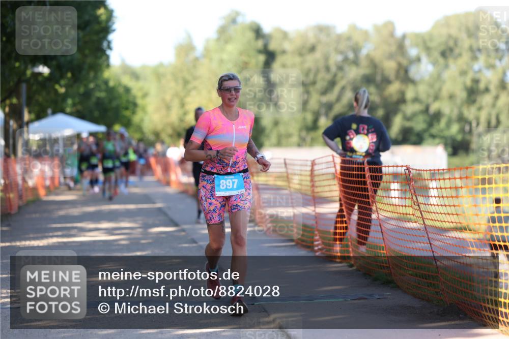 07.09.2025 - 19. Norderstedt Triathlon Michael Strokosch http://msf.ph/oto/8824028 07.09.2025 16:12:49 Laufen 541, 897 meine-sportfotos.de