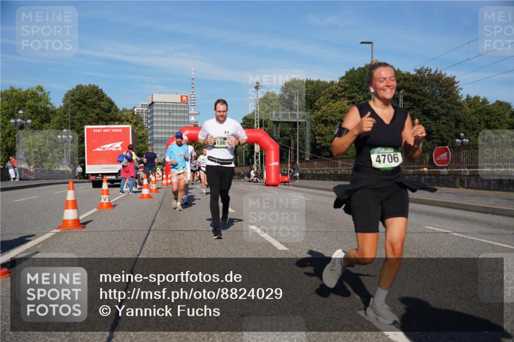 07.09.2025 - BARMER Alsterlauf Yannick Fuchs http://msf.ph/oto/8824029 07.09.2025 09:48:24 Laufen 186, 4706 meine-sportfotos.de