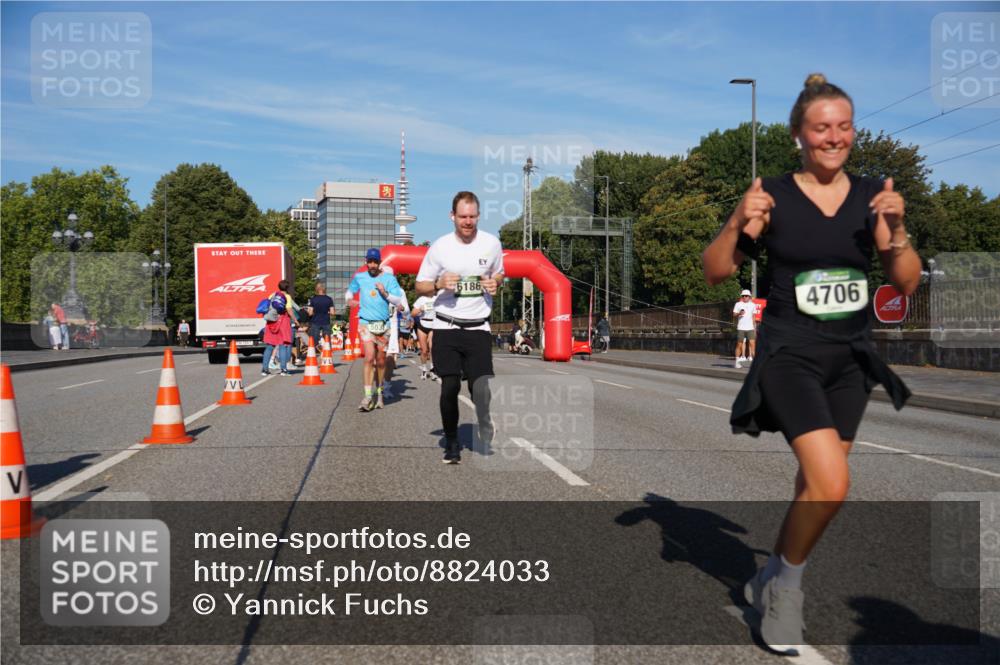 07.09.2025 - BARMER Alsterlauf Yannick Fuchs http://msf.ph/oto/8824033 07.09.2025 09:48:25 Laufen 6186, 4706 meine-sportfotos.de