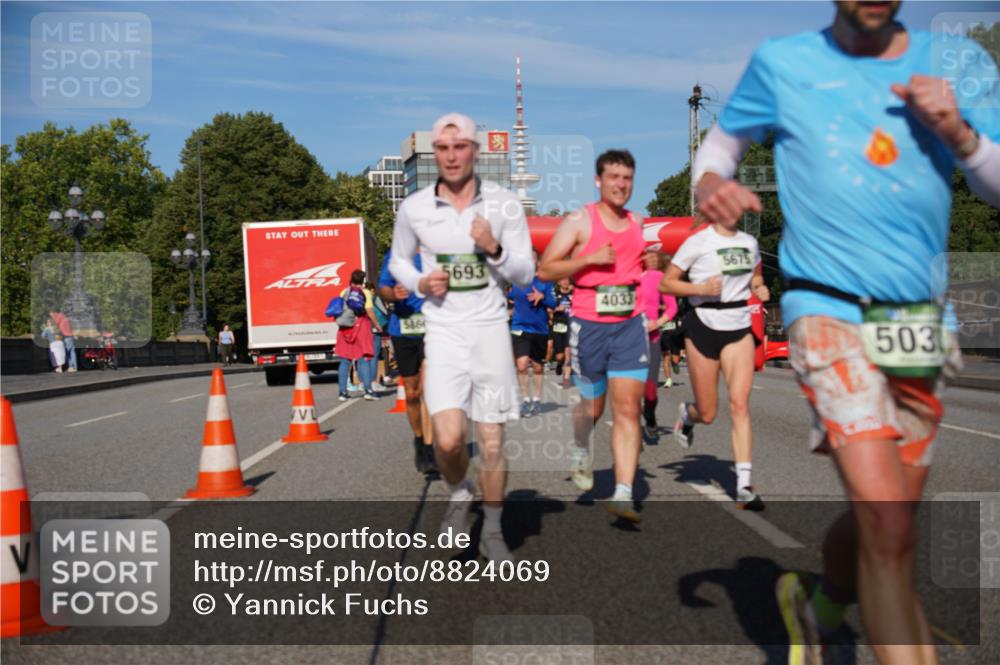 07.09.2025 - BARMER Alsterlauf Yannick Fuchs http://msf.ph/oto/8824069 07.09.2025 09:48:27 Laufen 586, 5693, 4033, 5675, 503 meine-sportfotos.de