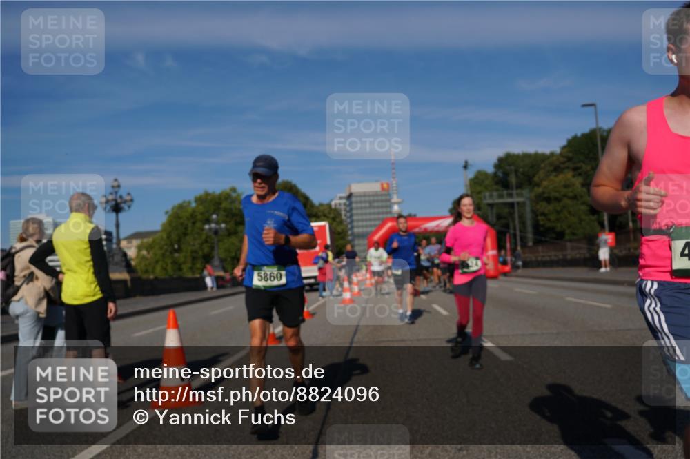 07.09.2025 - BARMER Alsterlauf Yannick Fuchs http://msf.ph/oto/8824096 07.09.2025 09:48:29 Laufen 5860, 4 meine-sportfotos.de