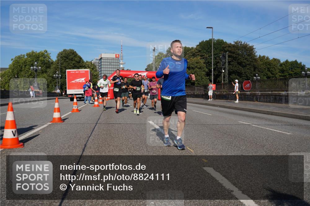 07.09.2025 - BARMER Alsterlauf Yannick Fuchs http://msf.ph/oto/8824111 07.09.2025 09:48:31 Laufen 2320, 2341, 151, 00 meine-sportfotos.de