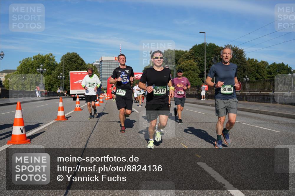 07.09.2025 - BARMER Alsterlauf Yannick Fuchs http://msf.ph/oto/8824136 07.09.2025 09:48:33 Laufen 2320, 2341, 3512, 3005, 2151 meine-sportfotos.de