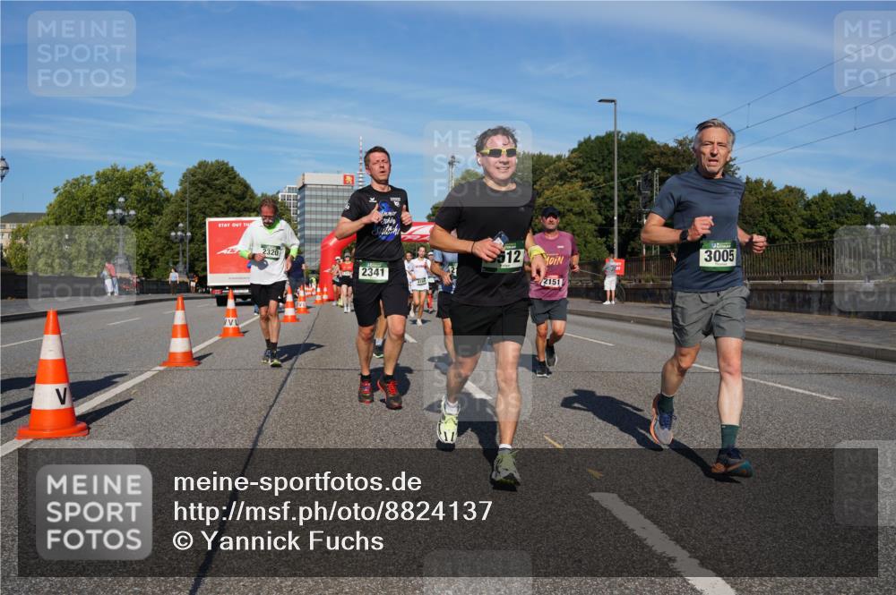 07.09.2025 - BARMER Alsterlauf Yannick Fuchs http://msf.ph/oto/8824137 07.09.2025 09:48:33 Laufen 2320, 2341, 512, 2151, 3005 meine-sportfotos.de