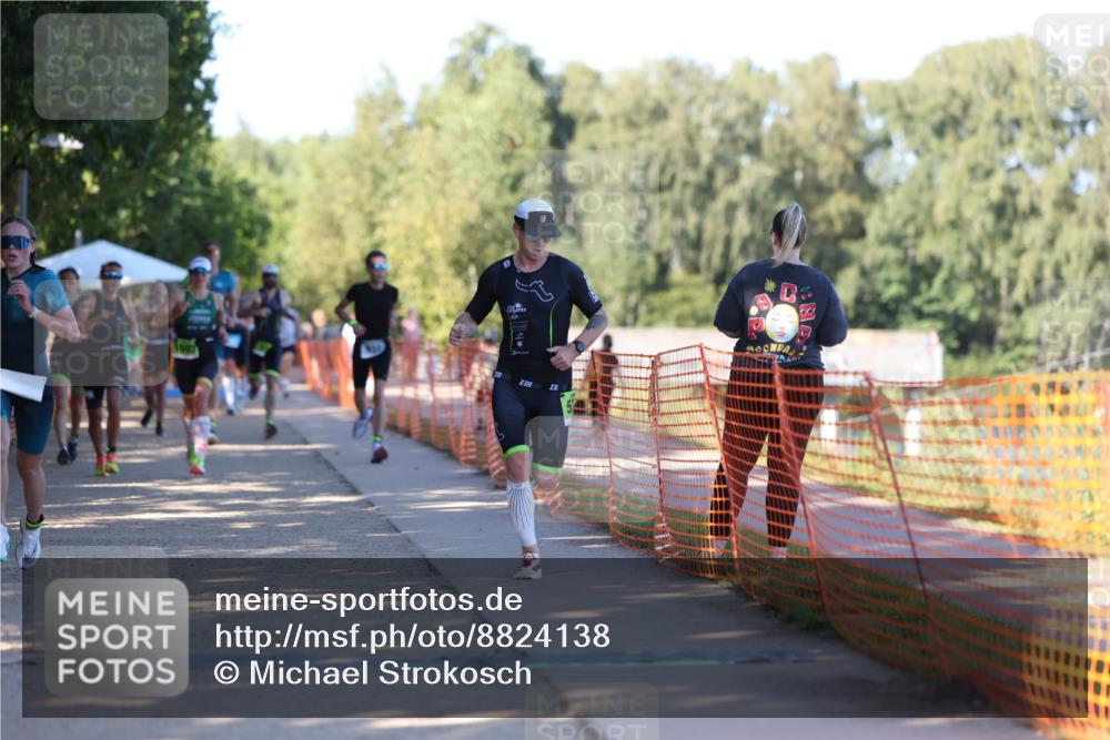 07.09.2025 - 19. Norderstedt Triathlon Michael Strokosch http://msf.ph/oto/8824138 07.09.2025 16:13:25 Laufen 529, 537, 543, 932, 1080, 1422 meine-sportfotos.de