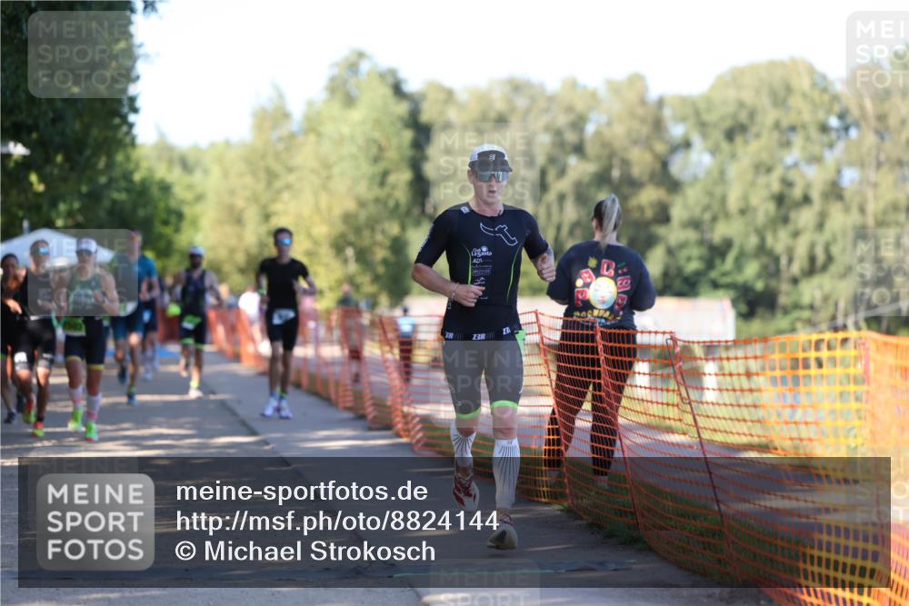07.09.2025 - 19. Norderstedt Triathlon Michael Strokosch http://msf.ph/oto/8824144 07.09.2025 16:13:25 Laufen 529, 537, 543, 932, 1080, 1422 meine-sportfotos.de