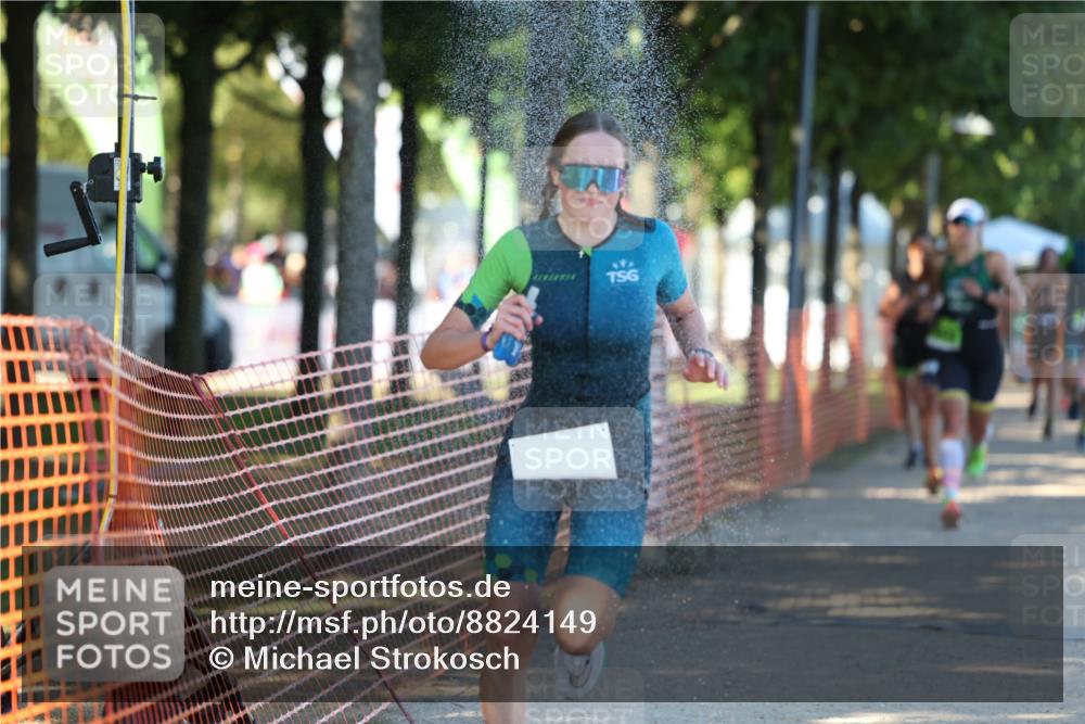 07.09.2025 - 19. Norderstedt Triathlon Michael Strokosch http://msf.ph/oto/8824149 07.09.2025 16:13:27 Laufen 403, 457, 529, 537, 543, 932, 1080, 1422 meine-sportfotos.de