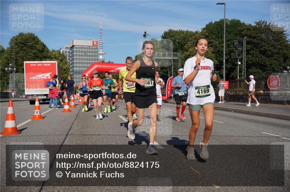 07.09.2025 - BARMER Alsterlauf Yannick Fuchs http://msf.ph/oto/8824175 07.09.2025 09:48:36 Laufen 3658, 482, 2665, 561, 3365, 69, 4169 meine-sportfotos.de
