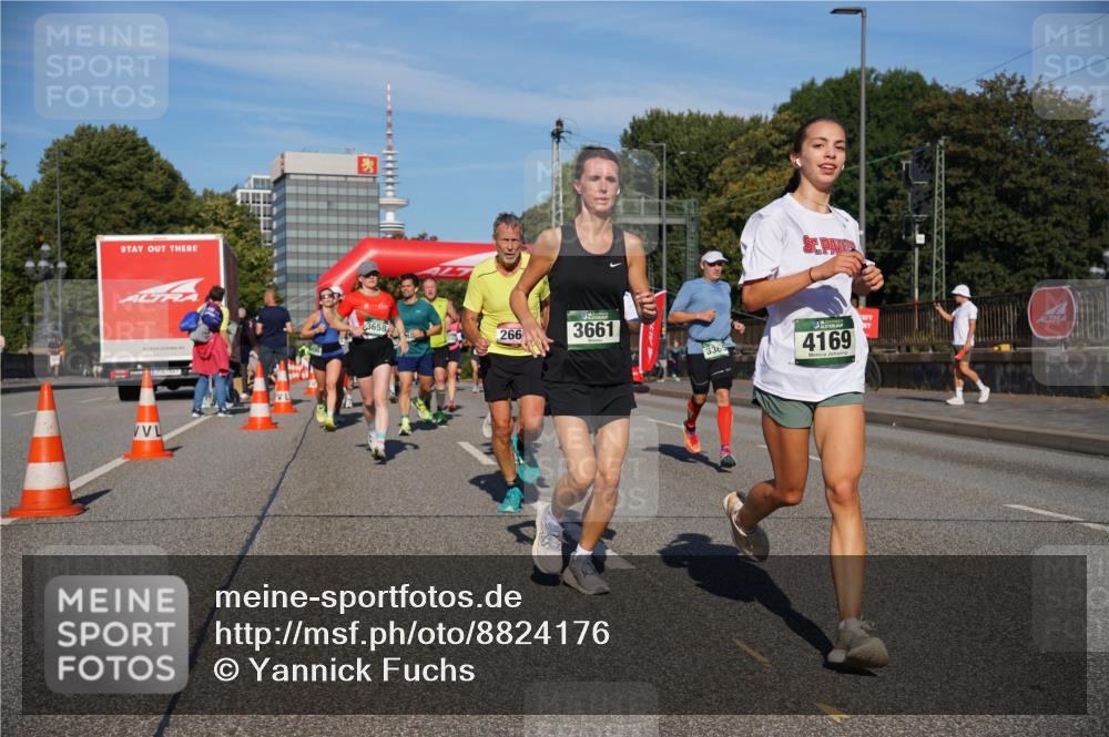 07.09.2025 - BARMER Alsterlauf Yannick Fuchs http://msf.ph/oto/8824176 07.09.2025 09:48:37 Laufen 3658, 266, 3661, 3365, 4169 meine-sportfotos.de