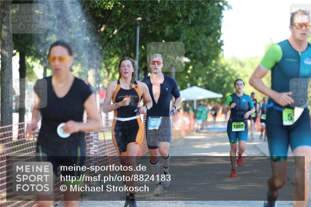 07.09.2025 - 19. Norderstedt Triathlon Michael Strokosch http://msf.ph/oto/8824183 07.09.2025 16:13:34 Laufen 403, 457, 529, 543, 932, 943, 1064, 1085, 1422 meine-sportfotos.de