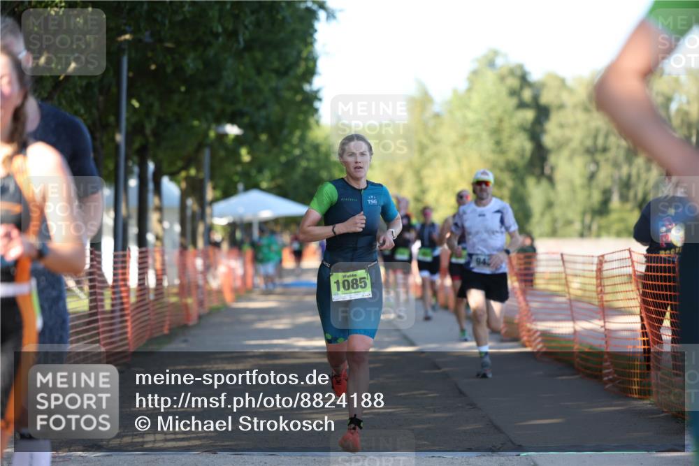 07.09.2025 - 19. Norderstedt Triathlon Michael Strokosch http://msf.ph/oto/8824188 07.09.2025 16:13:35 Laufen 403, 457, 461, 482, 529, 543, 932, 943, 1064, 1085, 1422 meine-sportfotos.de