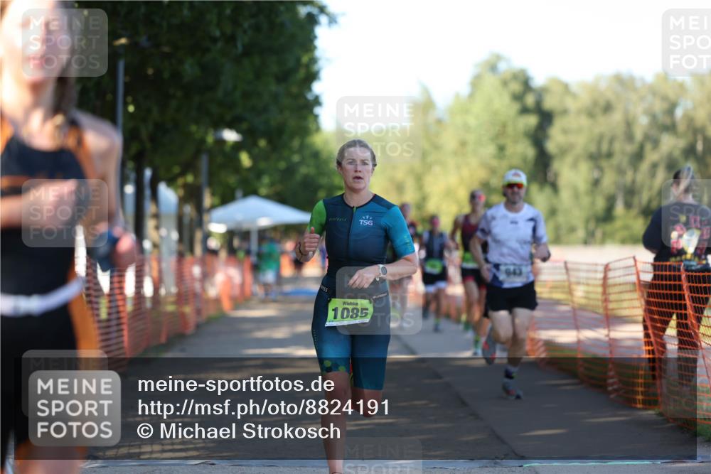 07.09.2025 - 19. Norderstedt Triathlon Michael Strokosch http://msf.ph/oto/8824191 07.09.2025 16:13:35 Laufen 403, 457, 461, 482, 529, 543, 932, 943, 1064, 1085, 1422 meine-sportfotos.de
