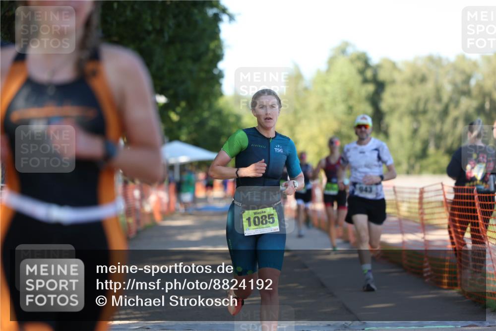 07.09.2025 - 19. Norderstedt Triathlon Michael Strokosch http://msf.ph/oto/8824192 07.09.2025 16:13:36 Laufen 403, 457, 461, 482, 508, 529, 543, 943, 1064, 1085, 1422 meine-sportfotos.de