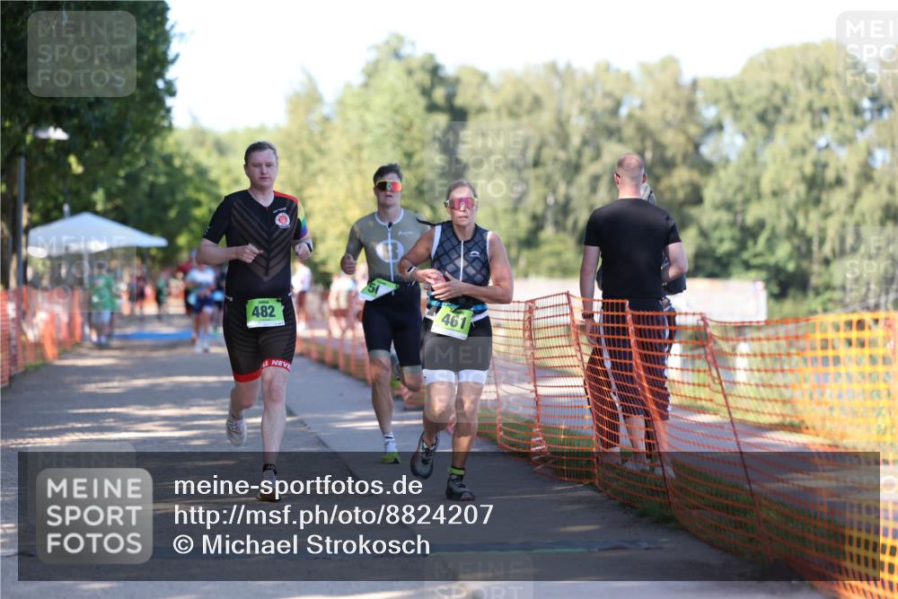 07.09.2025 - 19. Norderstedt Triathlon Michael Strokosch http://msf.ph/oto/8824207 07.09.2025 16:13:41 Laufen 461, 482, 508, 539, 943, 1064 meine-sportfotos.de