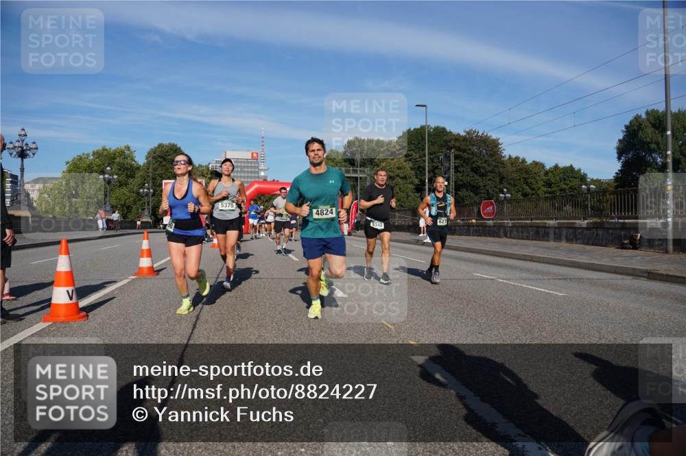 07.09.2025 - BARMER Alsterlauf Yannick Fuchs http://msf.ph/oto/8824227 07.09.2025 09:48:40 Laufen 5375, 4824, 5342 meine-sportfotos.de