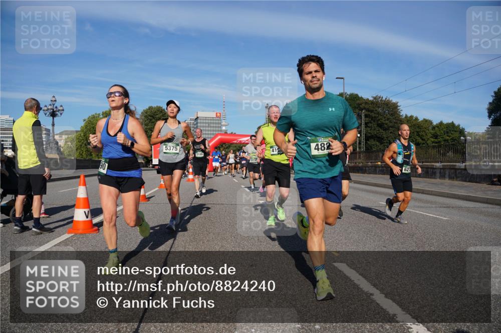 07.09.2025 - BARMER Alsterlauf Yannick Fuchs http://msf.ph/oto/8824240 07.09.2025 09:48:41 Laufen 5375, 3188, 6170, 482, 627 meine-sportfotos.de