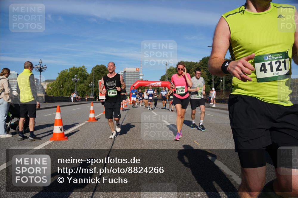 07.09.2025 - BARMER Alsterlauf Yannick Fuchs http://msf.ph/oto/8824266 07.09.2025 09:48:42 Laufen 3188, 2245, 6170, 36, 4121 meine-sportfotos.de