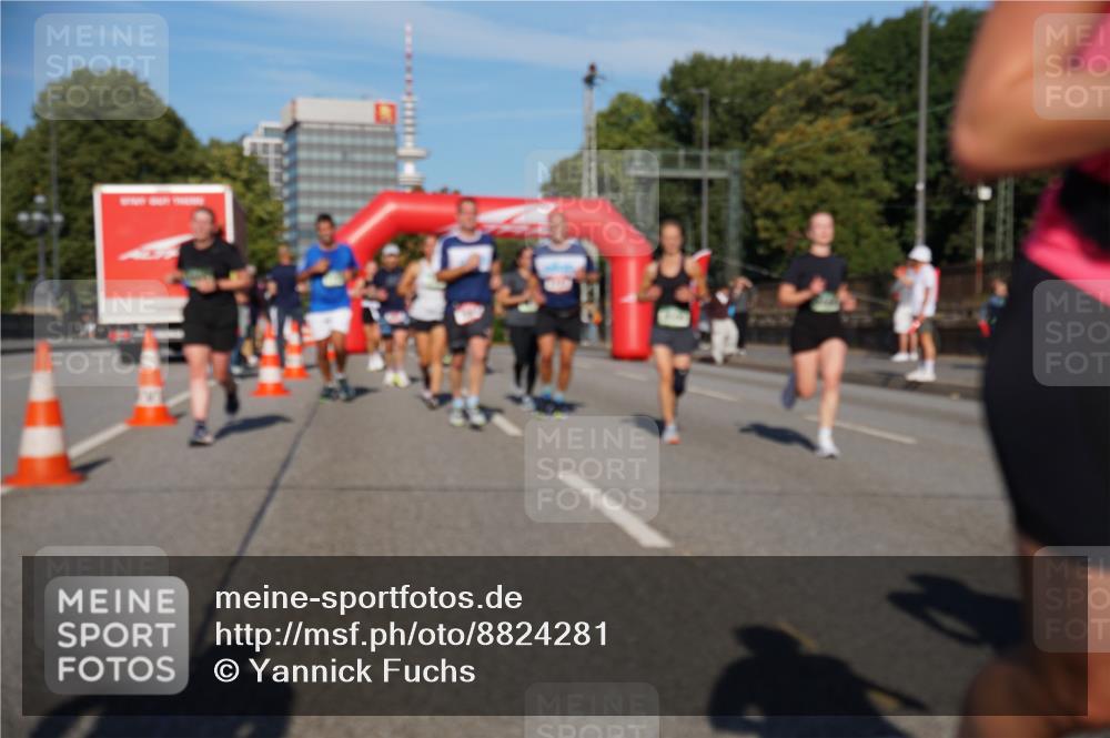 07.09.2025 - BARMER Alsterlauf Yannick Fuchs http://msf.ph/oto/8824281 07.09.2025 09:48:44 Laufen  meine-sportfotos.de
