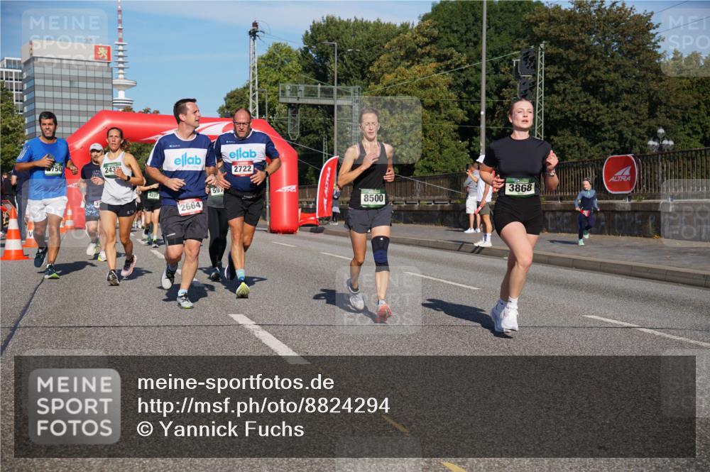 07.09.2025 - BARMER Alsterlauf Yannick Fuchs http://msf.ph/oto/8824294 07.09.2025 09:48:45 Laufen 750, 243, 2664, 59, 2722, 3868, 8500 meine-sportfotos.de