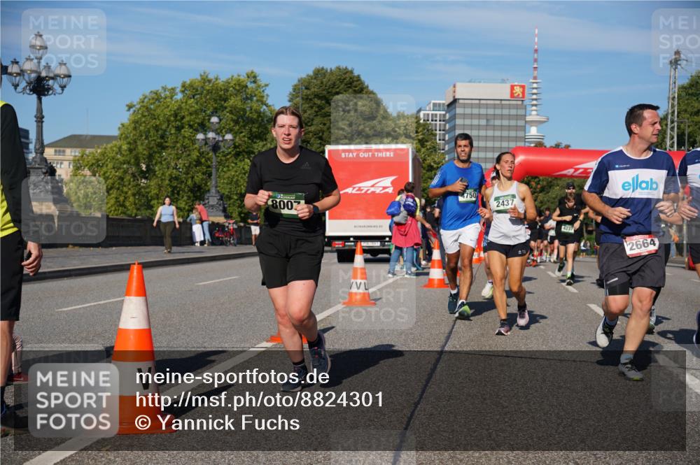 07.09.2025 - BARMER Alsterlauf Yannick Fuchs http://msf.ph/oto/8824301 07.09.2025 09:48:45 Laufen 8007, 4750, 2437, 4237, 2664 meine-sportfotos.de