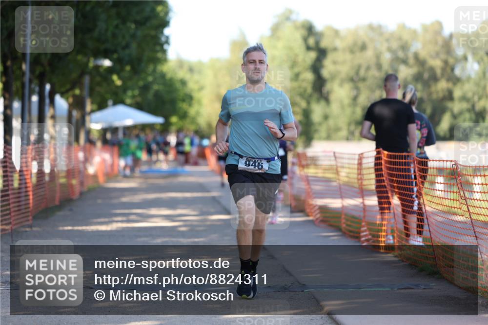 07.09.2025 - 19. Norderstedt Triathlon Michael Strokosch http://msf.ph/oto/8824311 07.09.2025 16:14:16 Laufen 377, 473, 946, 1552, 1626 meine-sportfotos.de