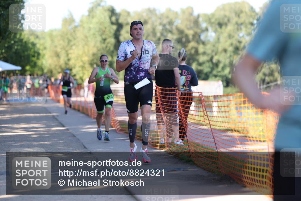 07.09.2025 - 19. Norderstedt Triathlon Michael Strokosch http://msf.ph/oto/8824321 07.09.2025 16:14:18 Laufen 473, 946, 1552 meine-sportfotos.de