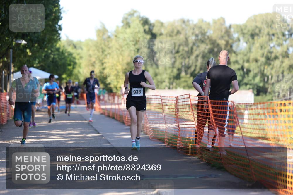 07.09.2025 - 19. Norderstedt Triathlon Michael Strokosch http://msf.ph/oto/8824369 07.09.2025 16:14:32 Laufen 425, 462, 527, 528, 938, 1433 meine-sportfotos.de