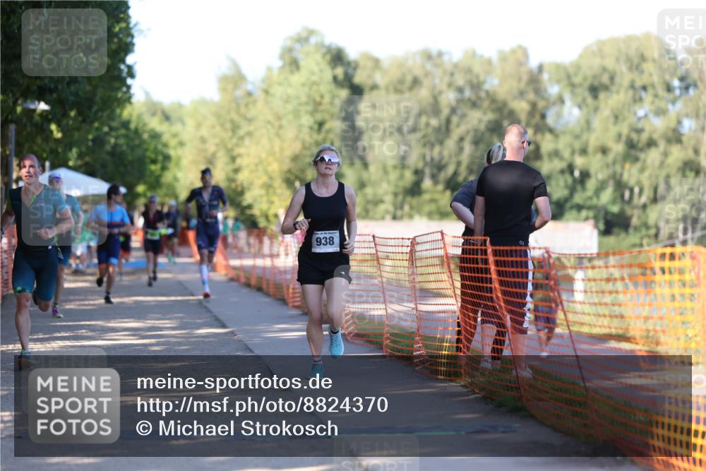 07.09.2025 - 19. Norderstedt Triathlon Michael Strokosch http://msf.ph/oto/8824370 07.09.2025 16:14:32 Laufen 425, 462, 527, 528, 938, 1433 meine-sportfotos.de