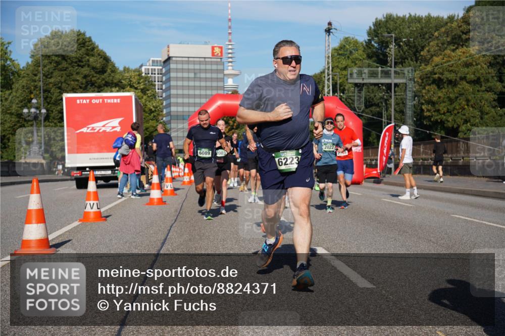 07.09.2025 - BARMER Alsterlauf Yannick Fuchs http://msf.ph/oto/8824371 07.09.2025 09:48:52 Laufen 6089, 2003, 6223, 2022, 2568 meine-sportfotos.de