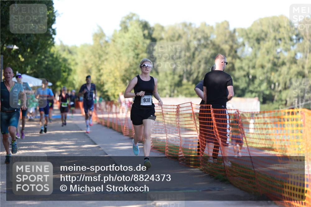 07.09.2025 - 19. Norderstedt Triathlon Michael Strokosch http://msf.ph/oto/8824373 07.09.2025 16:14:32 Laufen 425, 462, 527, 528, 938, 1433 meine-sportfotos.de