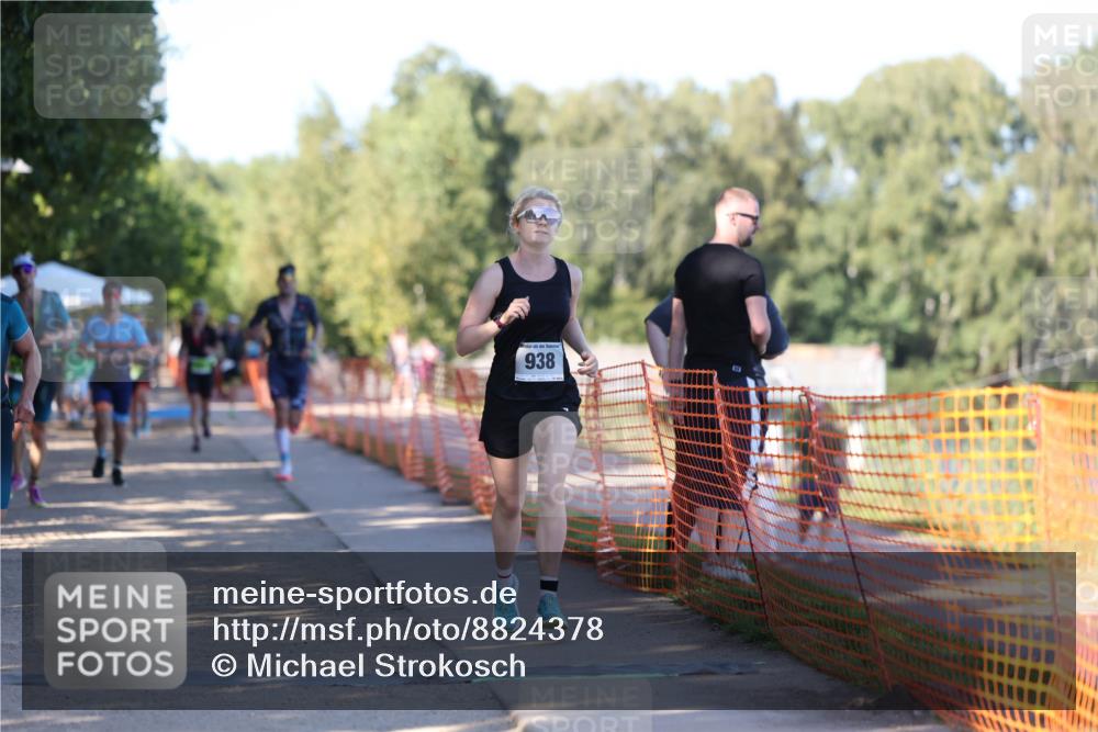 07.09.2025 - 19. Norderstedt Triathlon Michael Strokosch http://msf.ph/oto/8824378 07.09.2025 16:14:33 Laufen 425, 527, 528, 938, 1433 meine-sportfotos.de