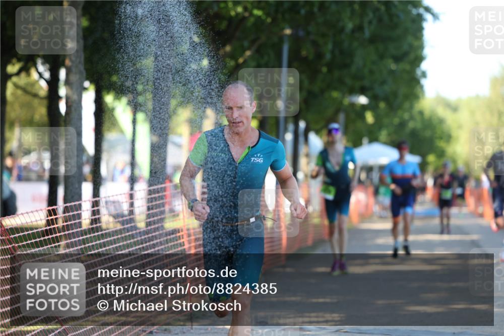 07.09.2025 - 19. Norderstedt Triathlon Michael Strokosch http://msf.ph/oto/8824385 07.09.2025 16:14:34 Laufen 425, 527, 528, 938, 1433 meine-sportfotos.de