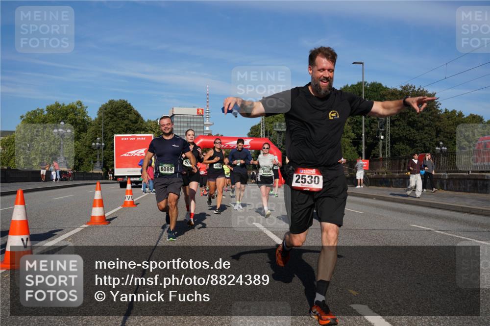 07.09.2025 - BARMER Alsterlauf Yannick Fuchs http://msf.ph/oto/8824389 07.09.2025 09:48:54 Laufen 6089, 20, 5895, 2530 meine-sportfotos.de