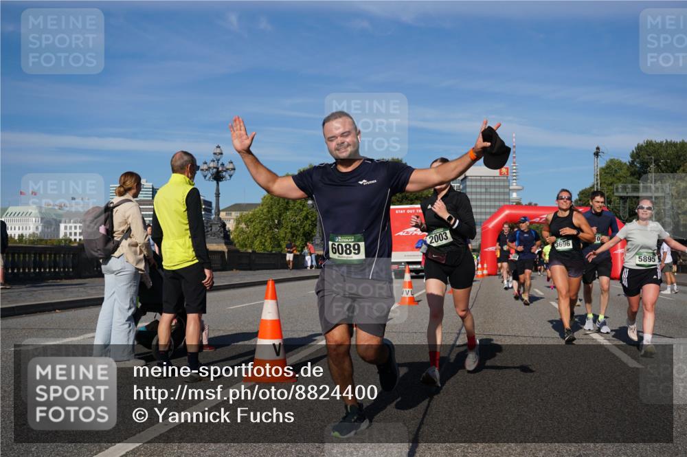 07.09.2025 - BARMER Alsterlauf Yannick Fuchs http://msf.ph/oto/8824400 07.09.2025 09:48:55 Laufen 6089, 2003, 3696, 0, 5895 meine-sportfotos.de