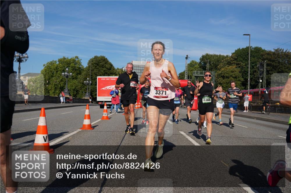 07.09.2025 - BARMER Alsterlauf Yannick Fuchs http://msf.ph/oto/8824426 07.09.2025 09:49:01 Laufen 2582, 3371, 5481, 8014, 8366, 57393 meine-sportfotos.de