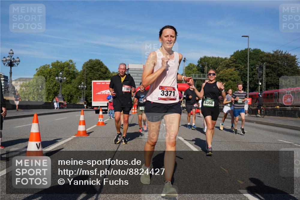 07.09.2025 - BARMER Alsterlauf Yannick Fuchs http://msf.ph/oto/8824427 07.09.2025 09:49:01 Laufen 2582, 308, 3371, 648, 8366, 57 meine-sportfotos.de
